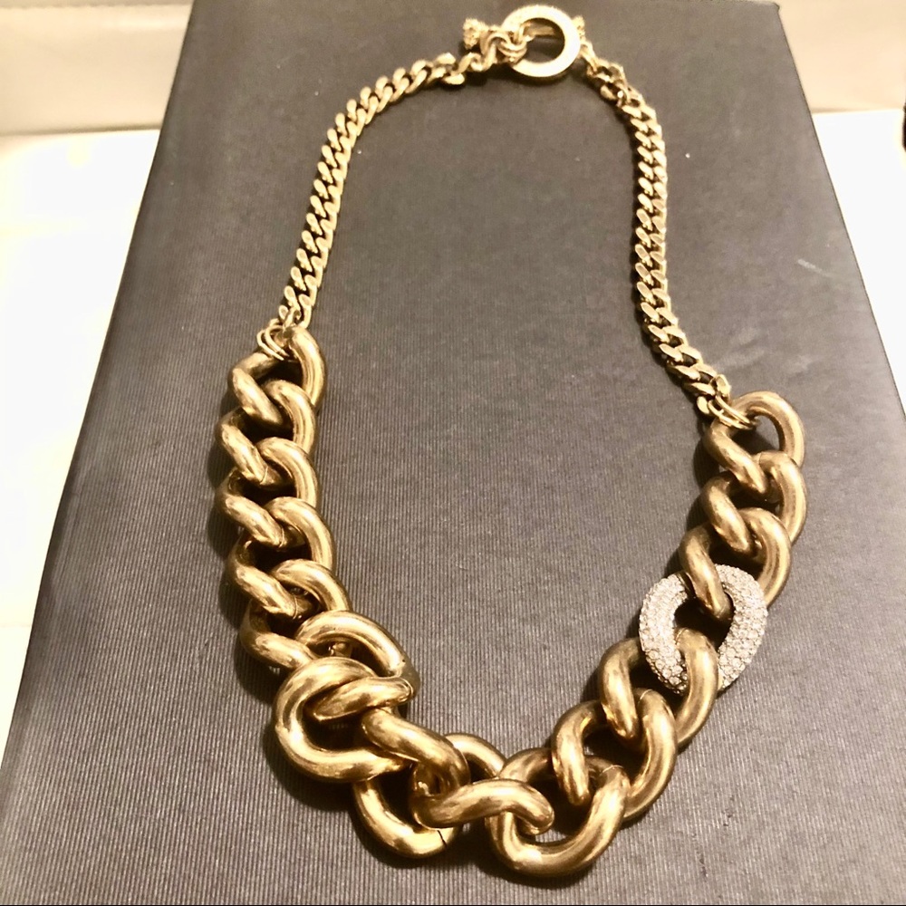 Classy and chic Necklace